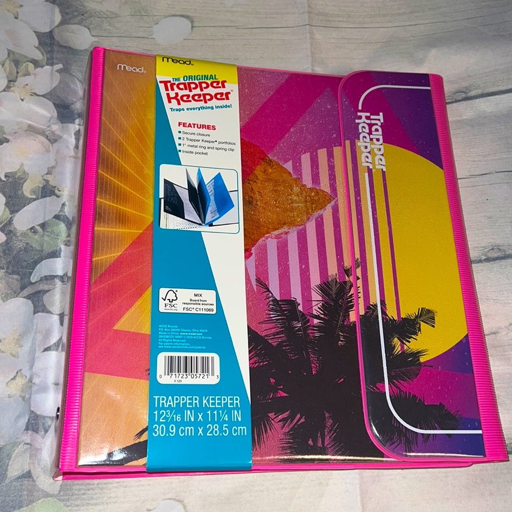 The Original Trapper Keeper Retro Sunset Design
